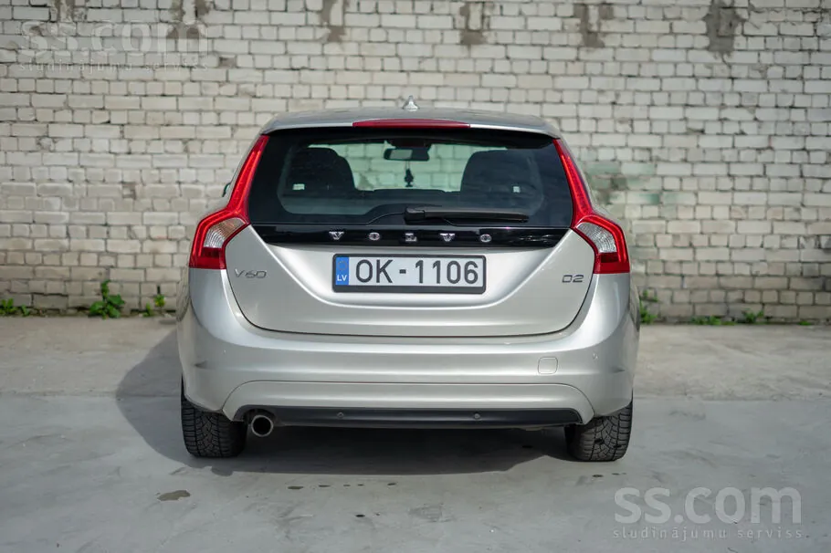 Volvo V60 2017 photo 3