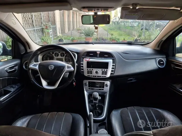 Lancia Delta 2009 photo 5