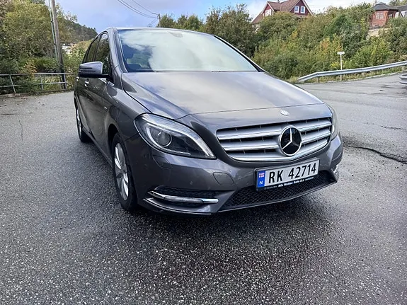Mercedes-Benz 180 2012 photo 3