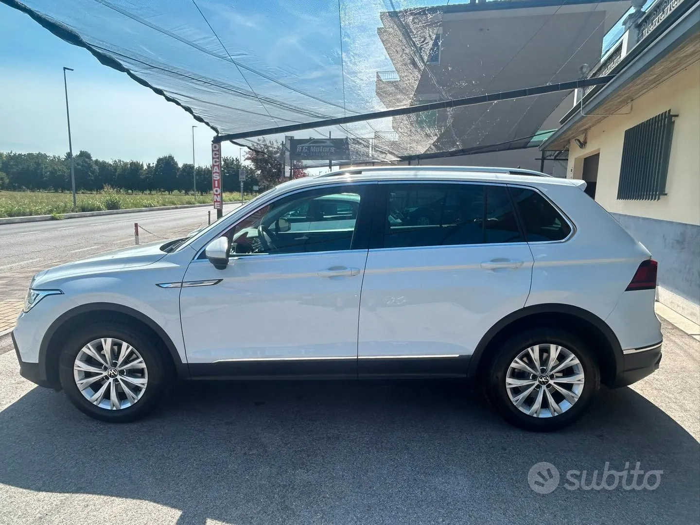 Volkswagen Tiguan 2022 photo 3