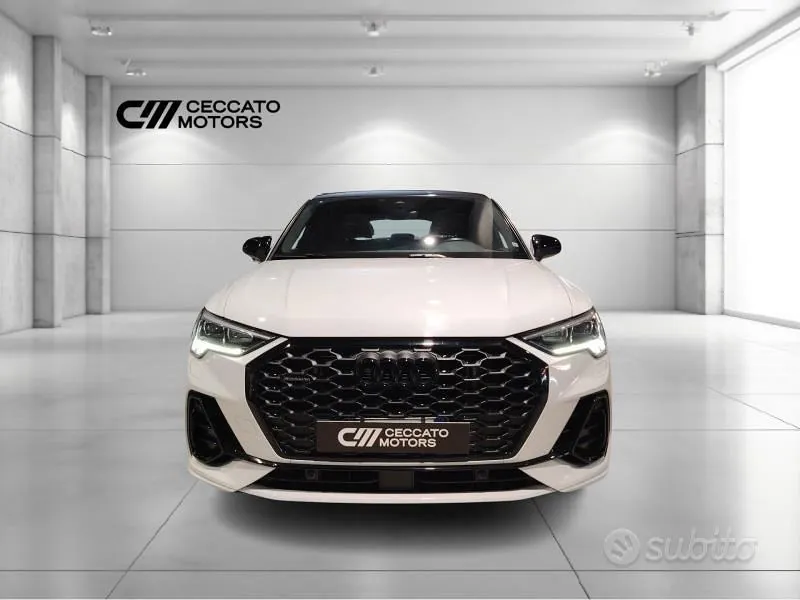 Audi Q3 2022 photo 2