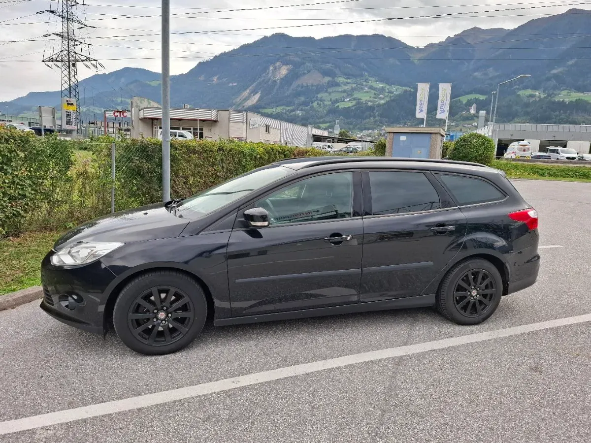 Ford Focus 2014 photo 3