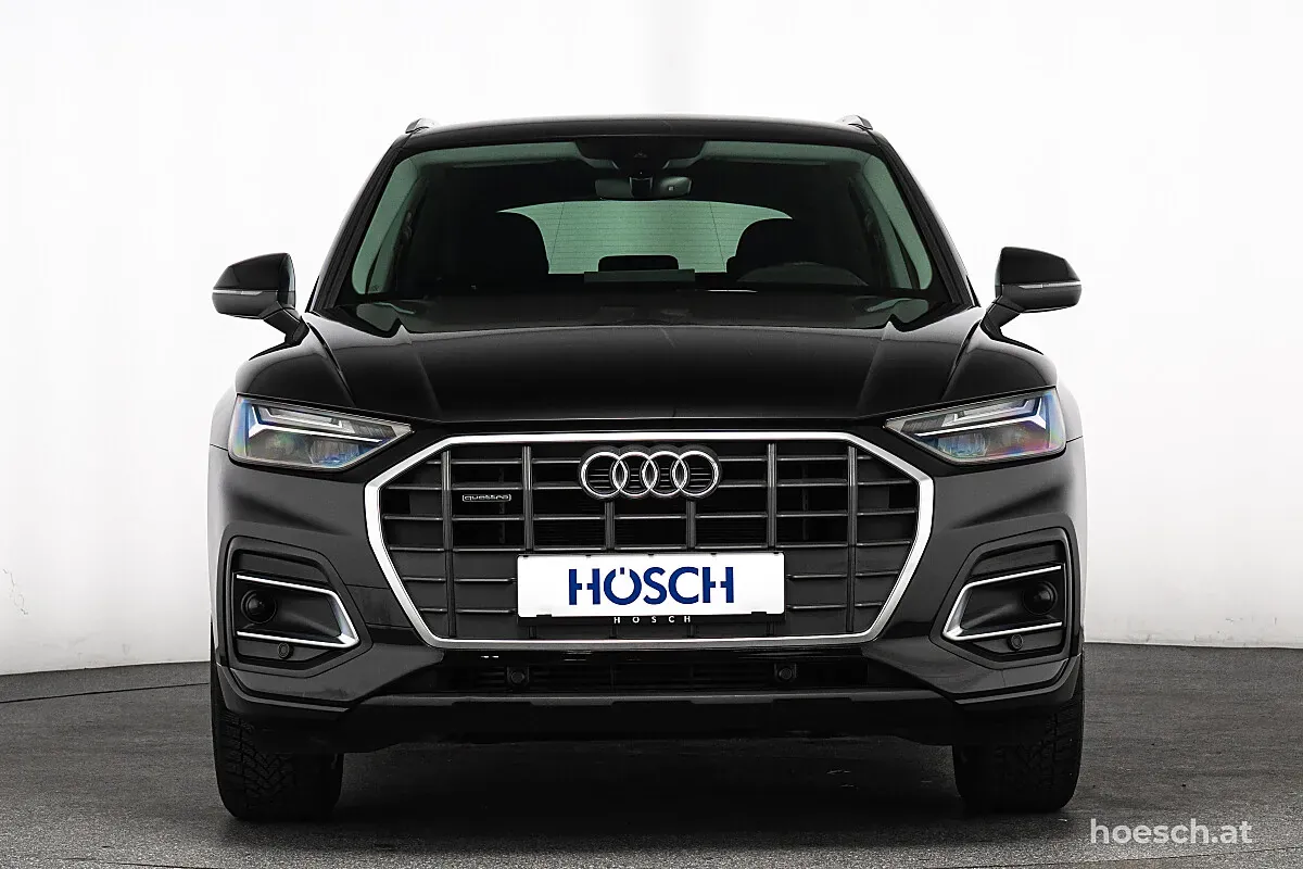 Audi Q5 2023 photo 2