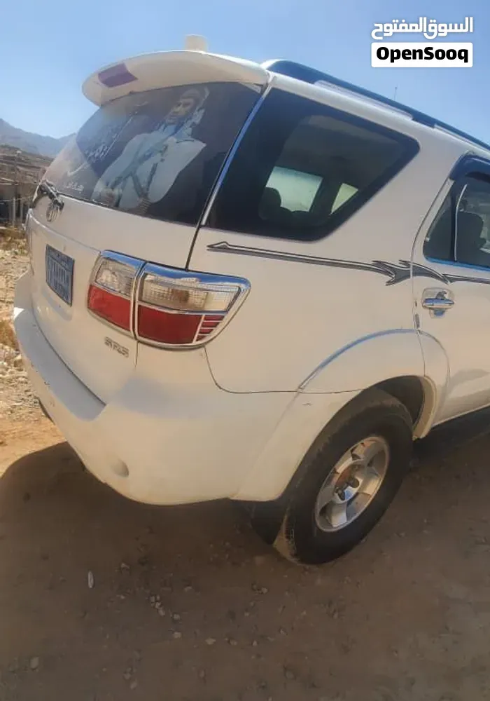 Toyota Fortuner 2009 photo 4