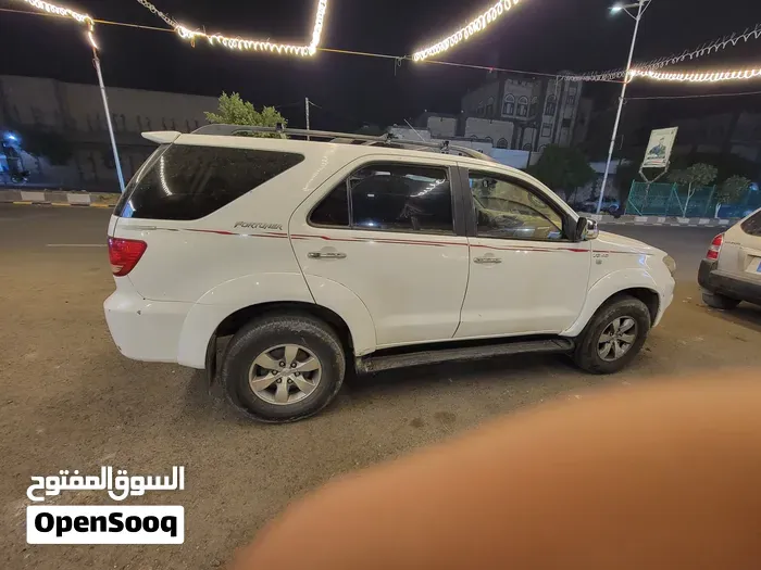Toyota Fortuner 2009 photo 3