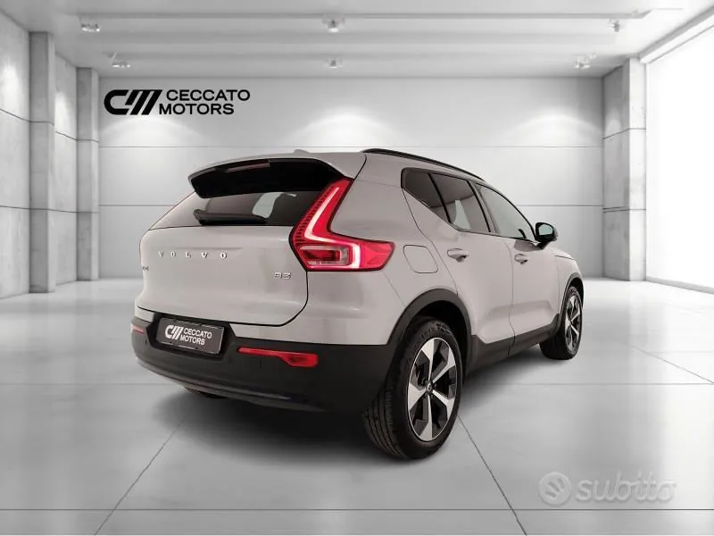 Volvo Xc40 2023 photo 4