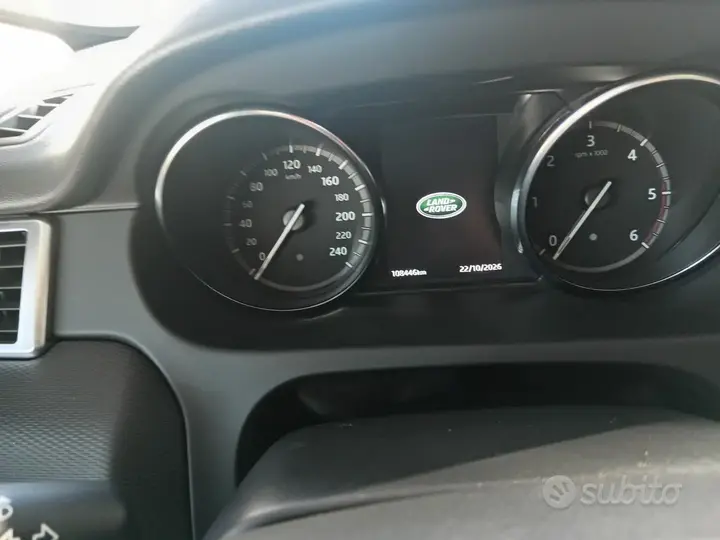 Land Rover Discovery Sport 2018 photo 5