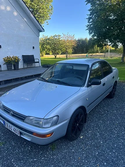 Toyota Corolla 1997 photo 4