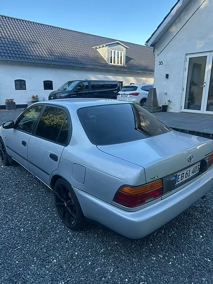 Toyota Corolla 1997 photo 3