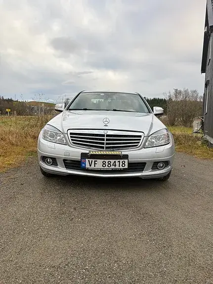 Mercedes-Benz C200
