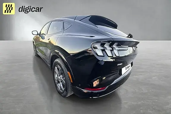 Ford Mustang Mach-E 2023 photo 5