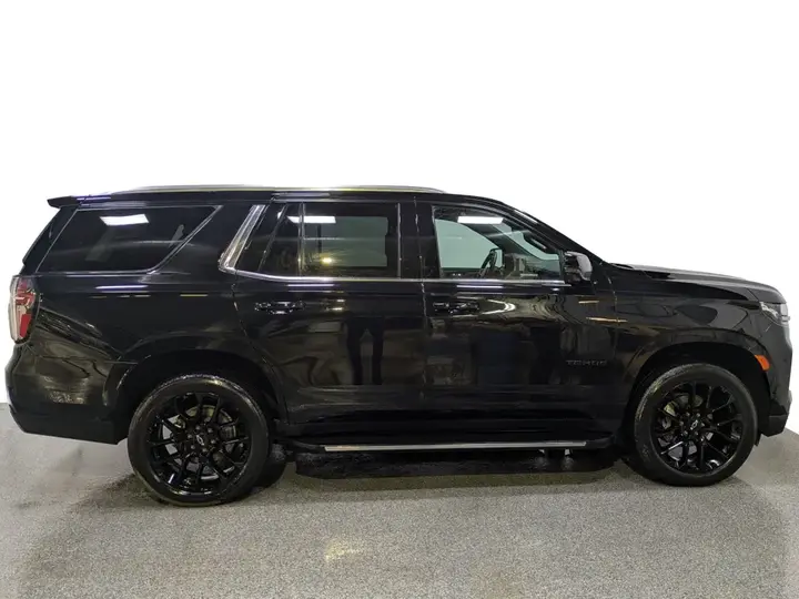 Chevrolet Tahoe 2023 photo 2