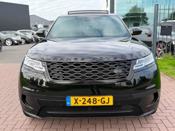 Land Rover Range Rover Velar 2022 photo 2
