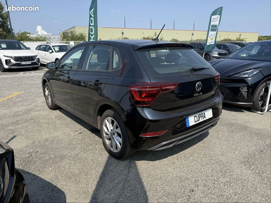 Volkswagen Polo 2023 photo 2