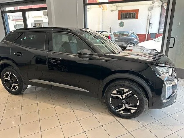 Peugeot 2008 2025 photo 3
