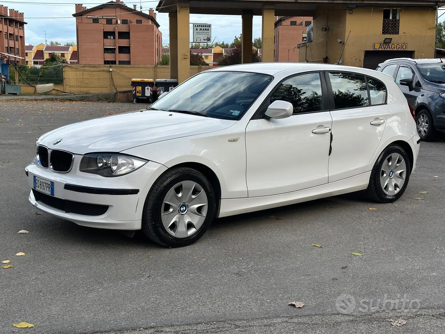 BMW 116I 2011 photo 3