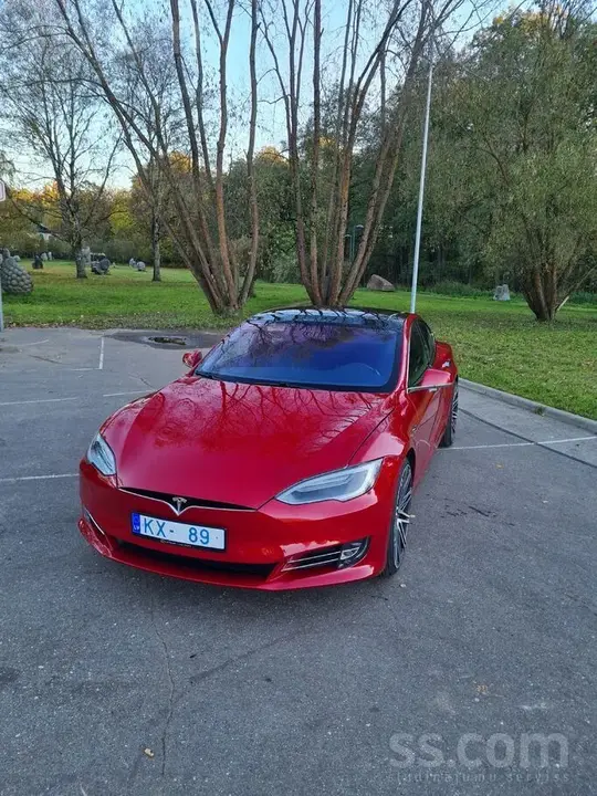 Tesla Model S
