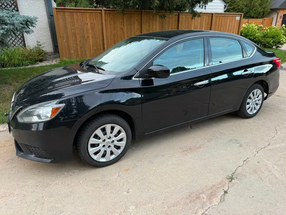 Nissan Sentra 2017 photo 2