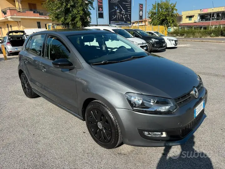 Volkswagen Polo 2011 photo 2