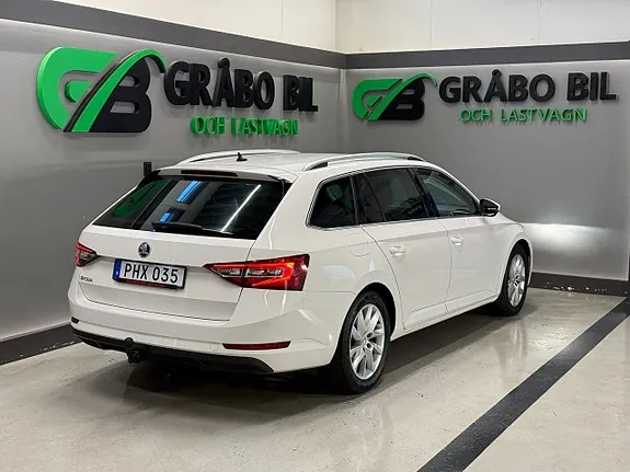 Skoda Superb 2017 photo 5