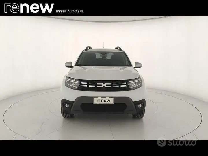 Dacia Duster 2023 photo 2