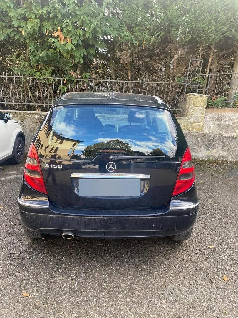 Mercedes-Benz A-Class 2009 photo 2