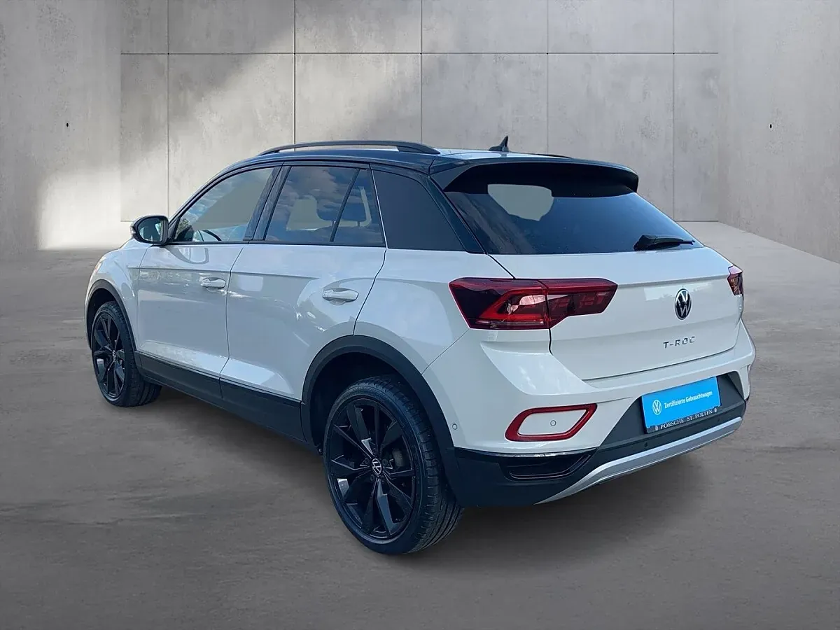 Volkswagen T-Roc 2023 photo 3
