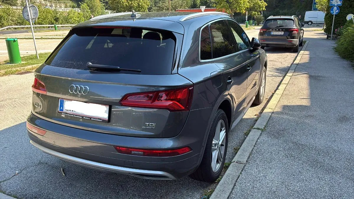 Audi Q5 2017 photo 2