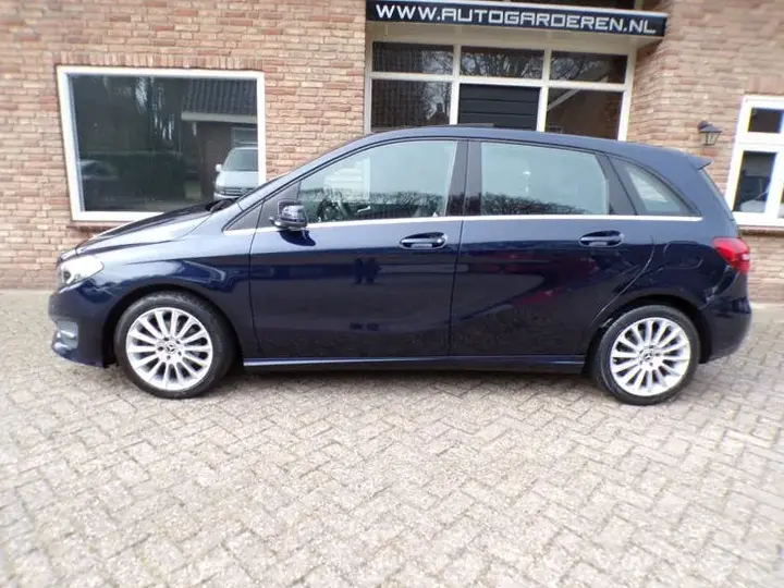 Mercedes-Benz B-Class 2018 photo 2