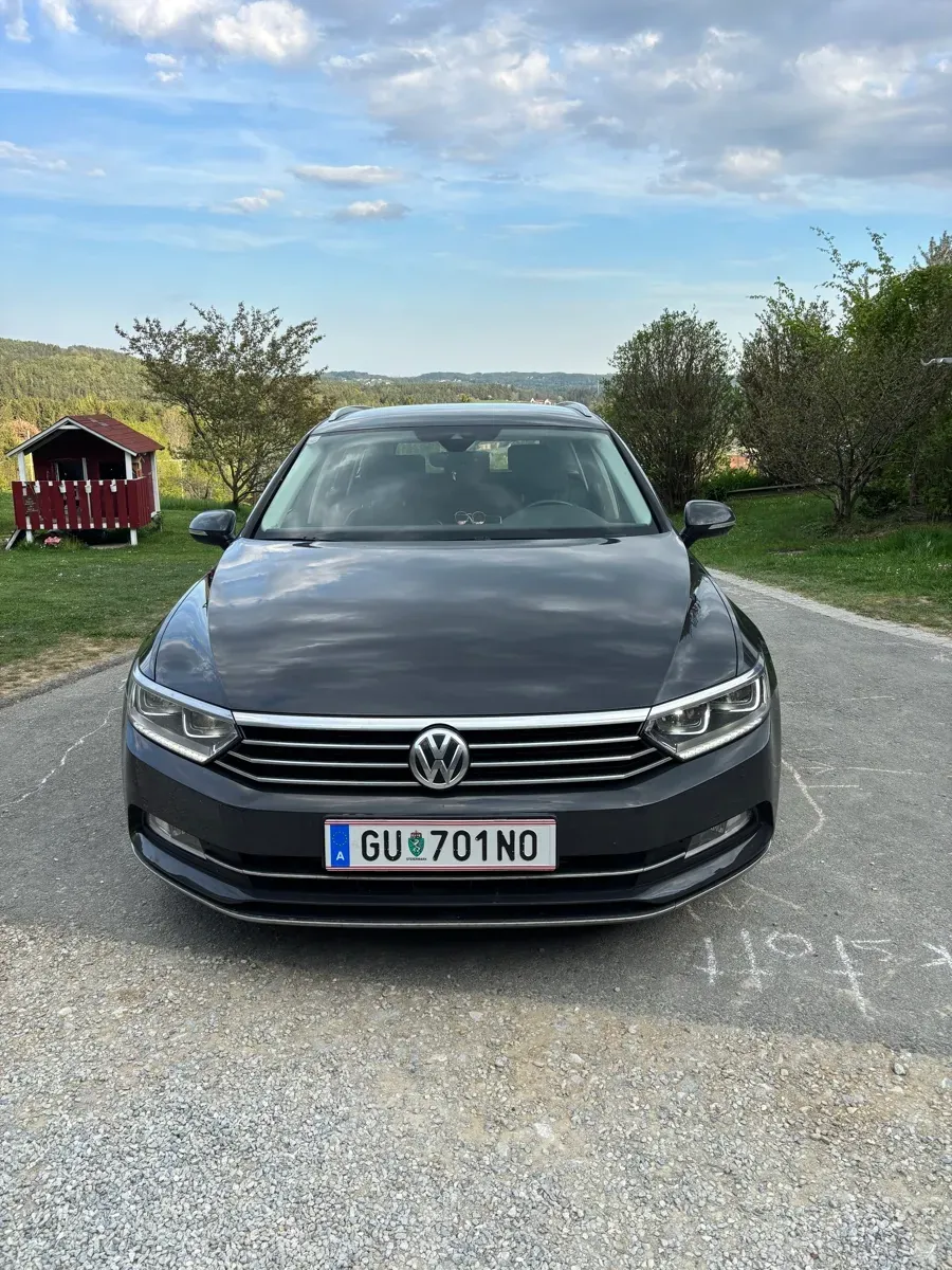 Volkswagen Passat 2018 photo 2