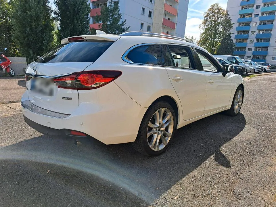 Mazda 6