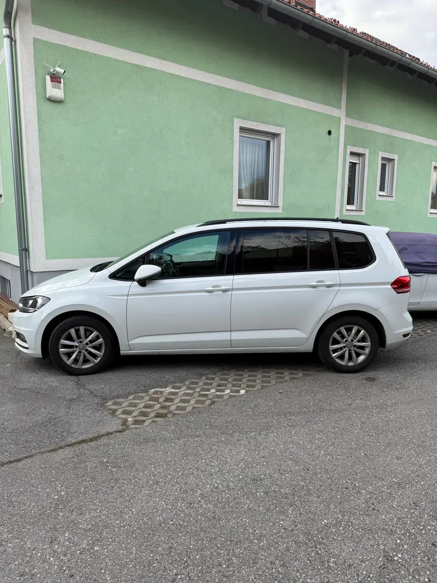 Volkswagen Touran 2017 photo 3
