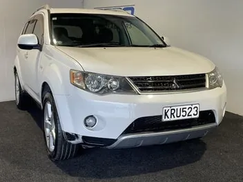 Mitsubishi Outlander 2006 photo 2