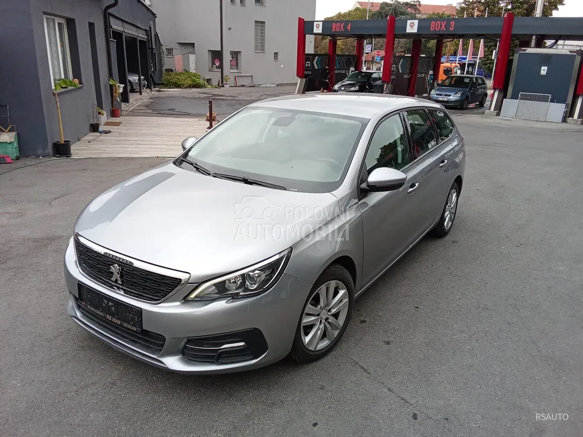 Peugeot 308 2021 photo 2