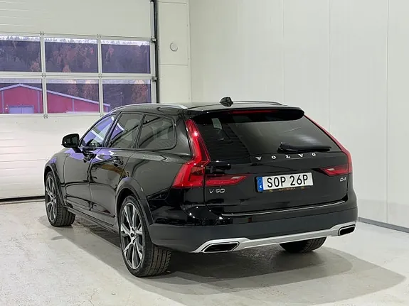 Volvo V90 Cross Country 2020 photo 2