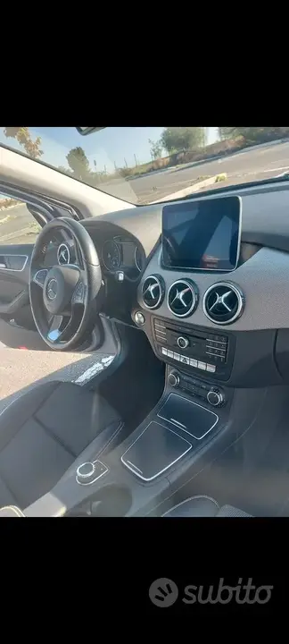 Mercedes-Benz B-Class 2019 photo 4