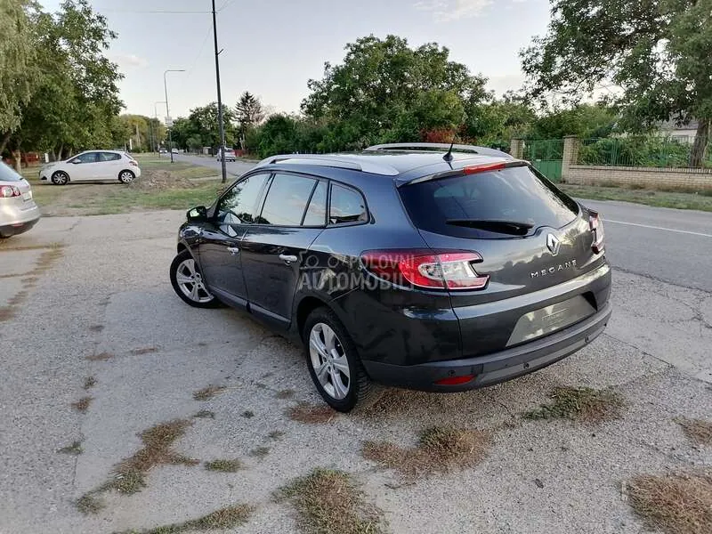 Renault Megane 2011 photo 3