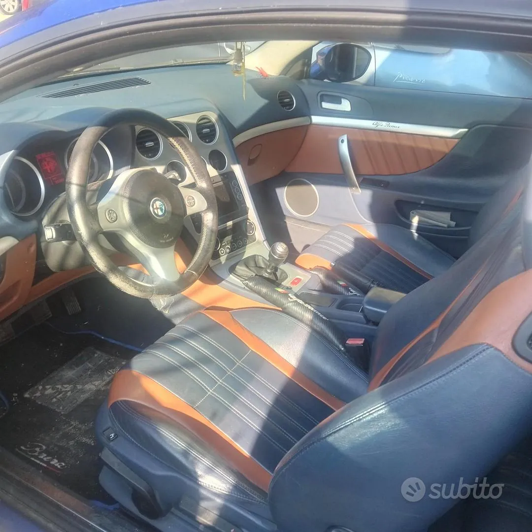Alfa Romeo Brera 2006 photo 3