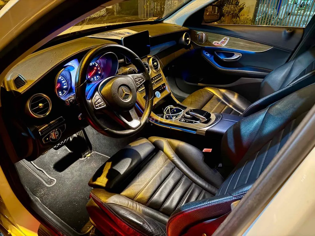 Mercedes-Benz C-Class 2016 photo 5