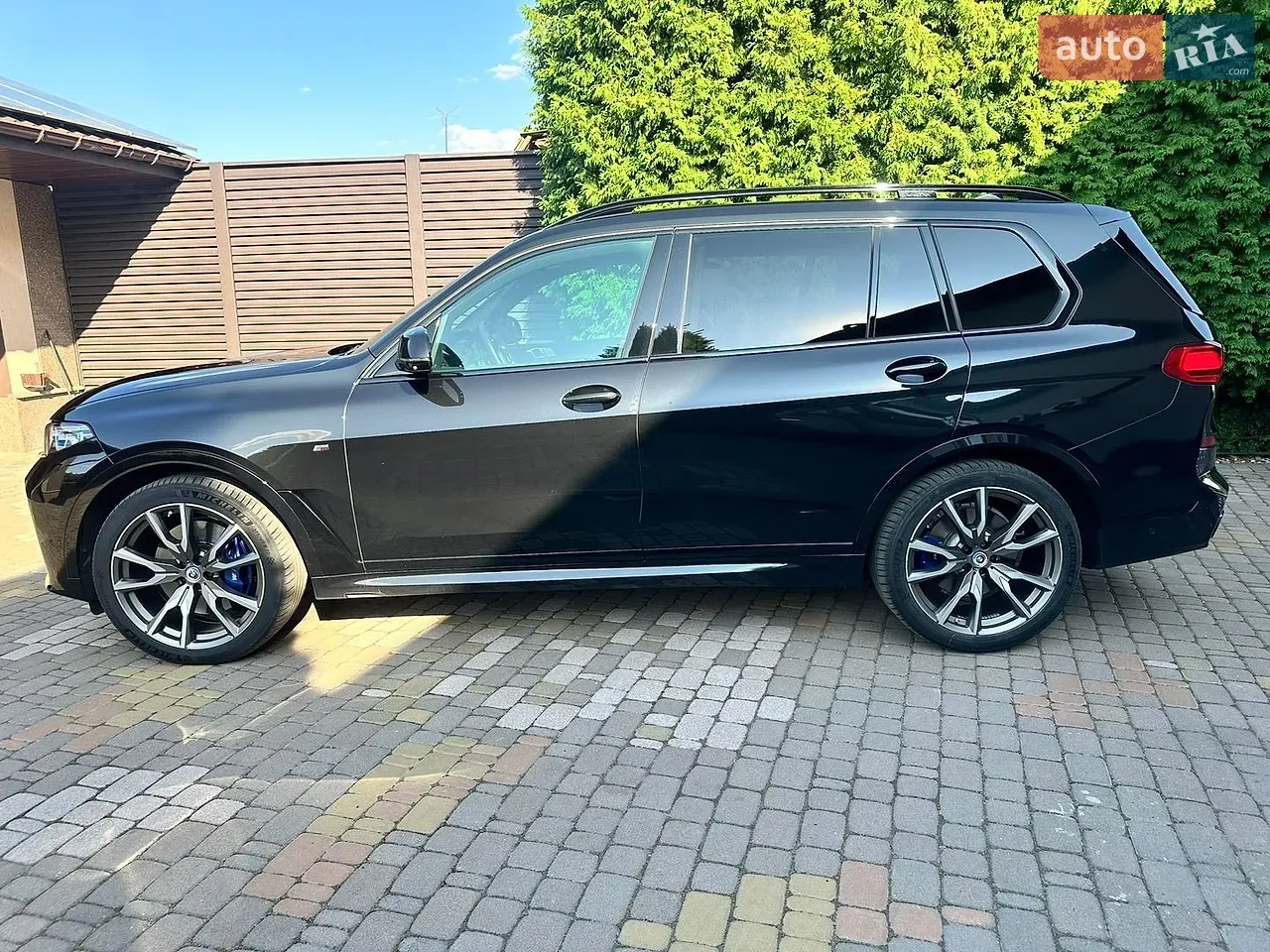 BMW X7 2022 photo 2