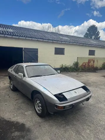 Porsche 924