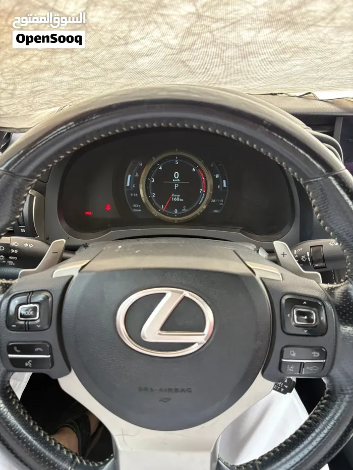 Lexus Is 2017 photo 2