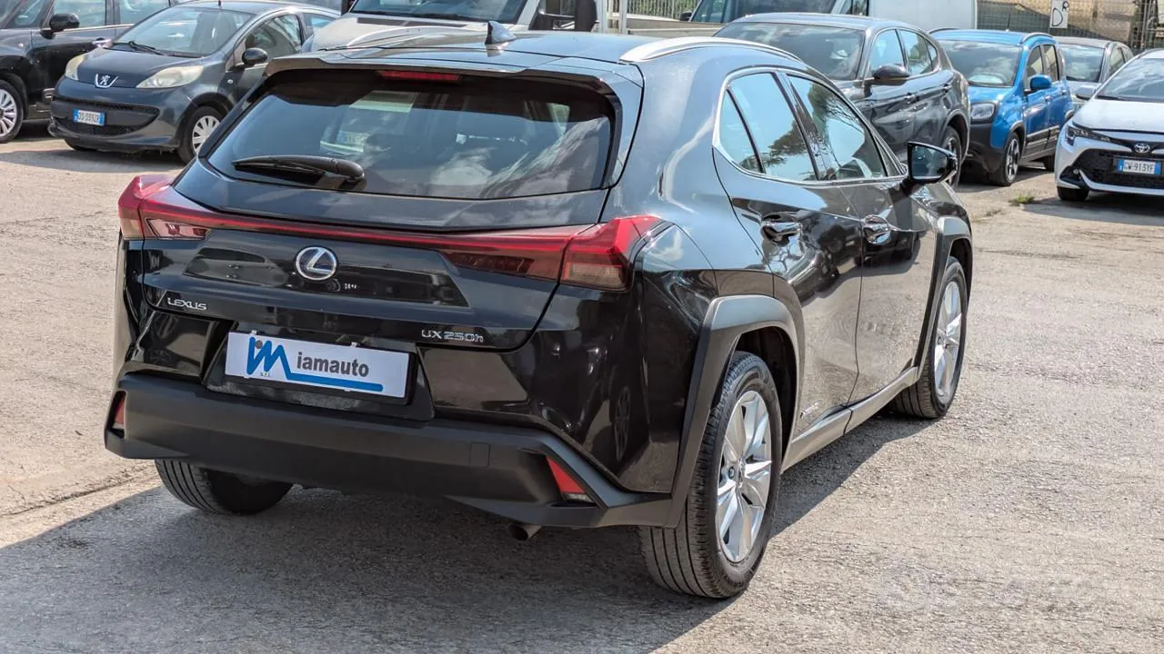 Lexus Ux 2021 photo 5