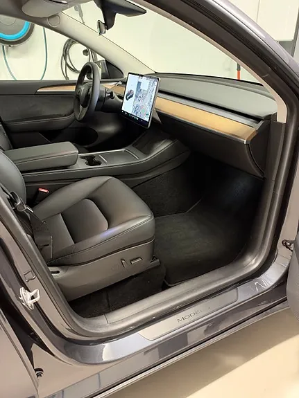 Tesla Model Y 2021 photo 4
