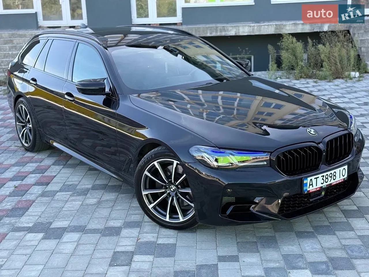 BMW 5 Series 2017 photo 4