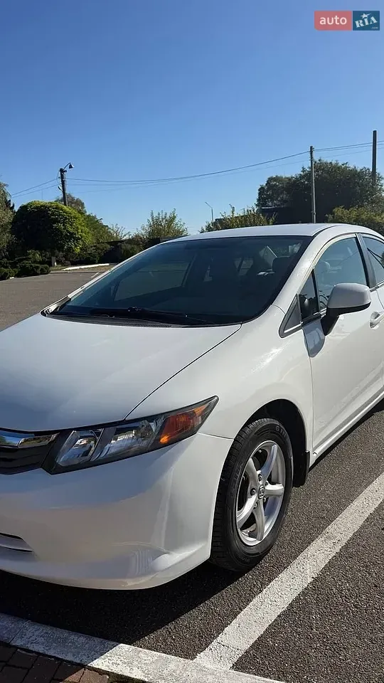 Honda Civic 2012 photo 2