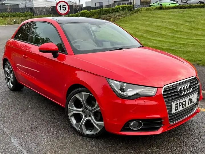 Audi A1 2011 photo 2