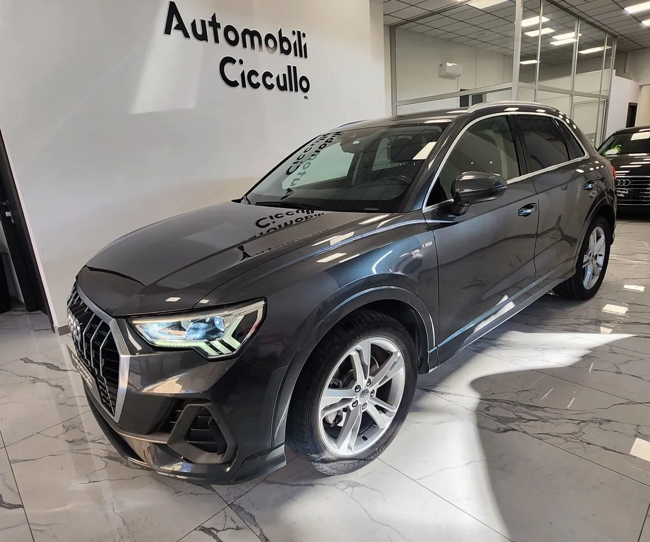 Audi Q3 2019 photo 4