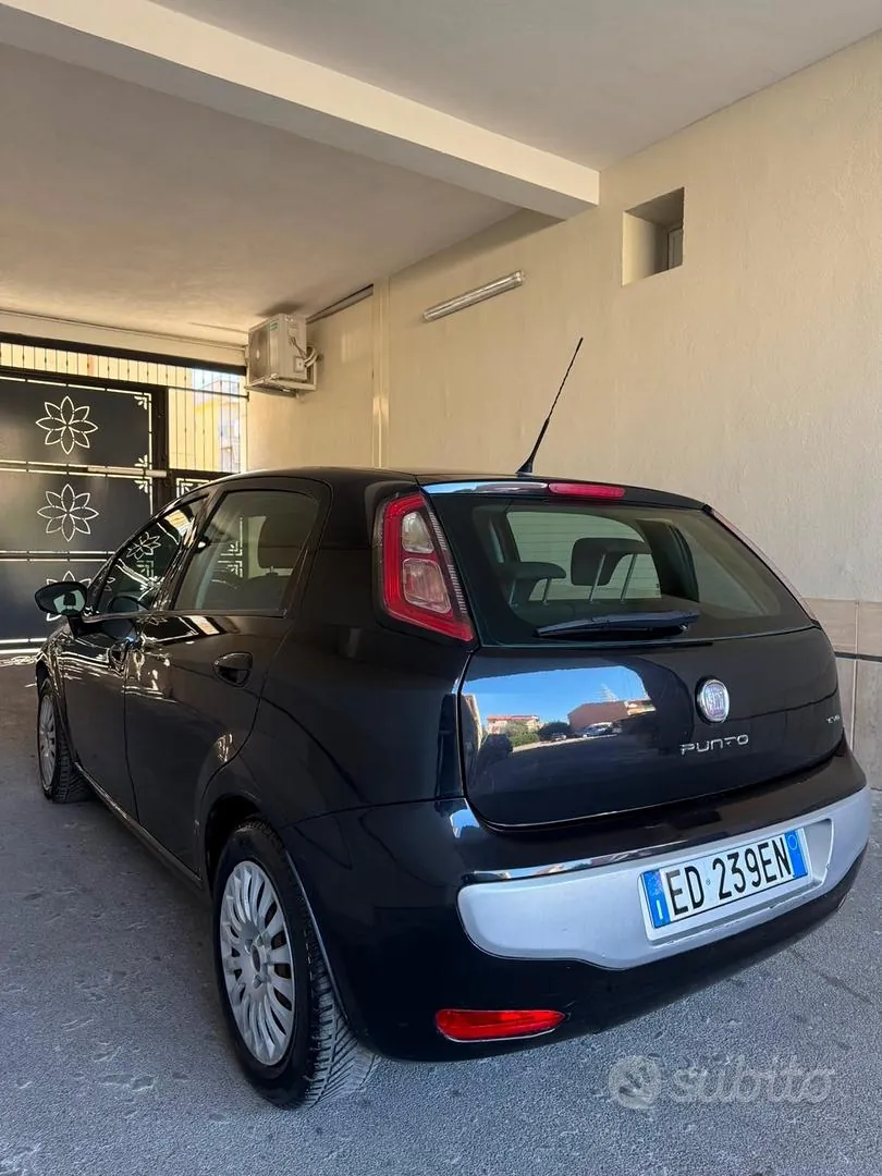 Fiat Punto 2010 photo 4