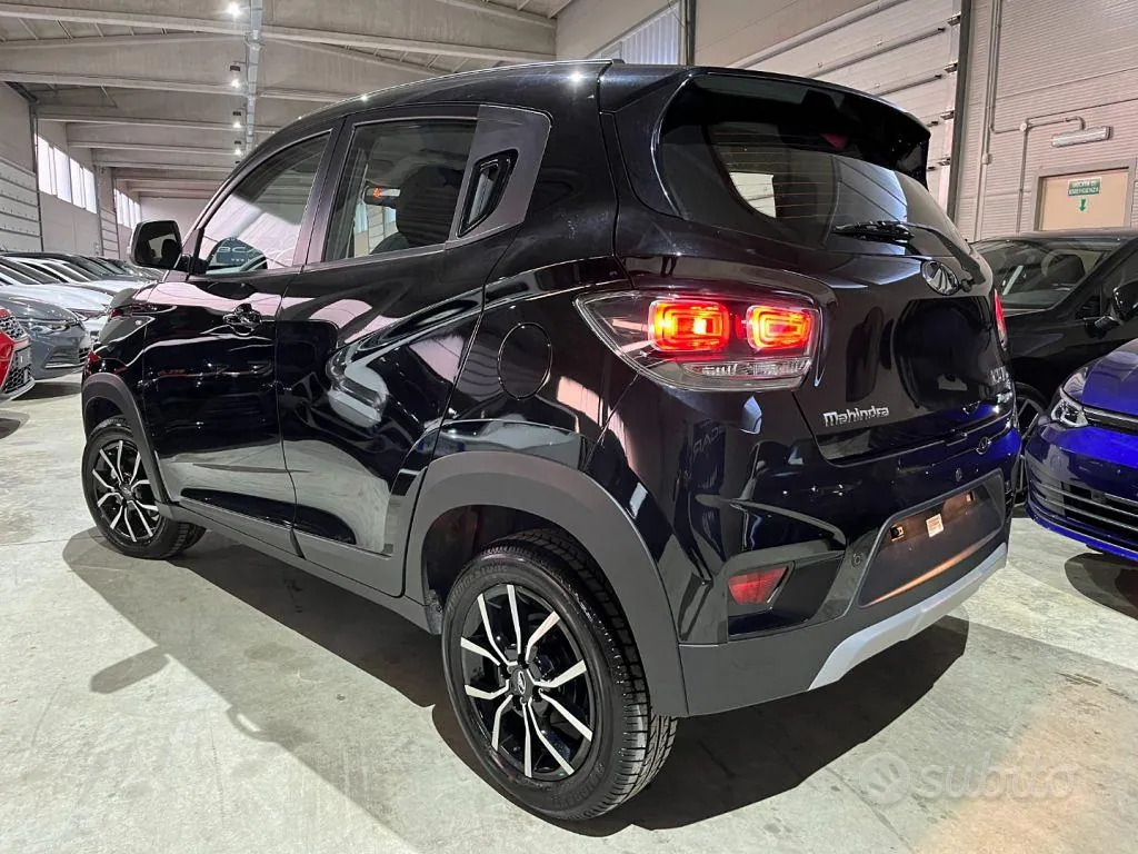 Mahindra Kuv100 2022 photo 4